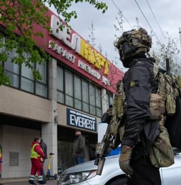 6 человек погибли, 14 — ранены: хронология теракта в Киеве, что известно о стрелке (видео)