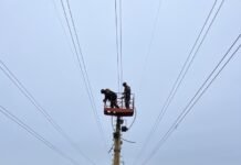 Атаки РФ оставили без света часть Украины: какие области пострадали