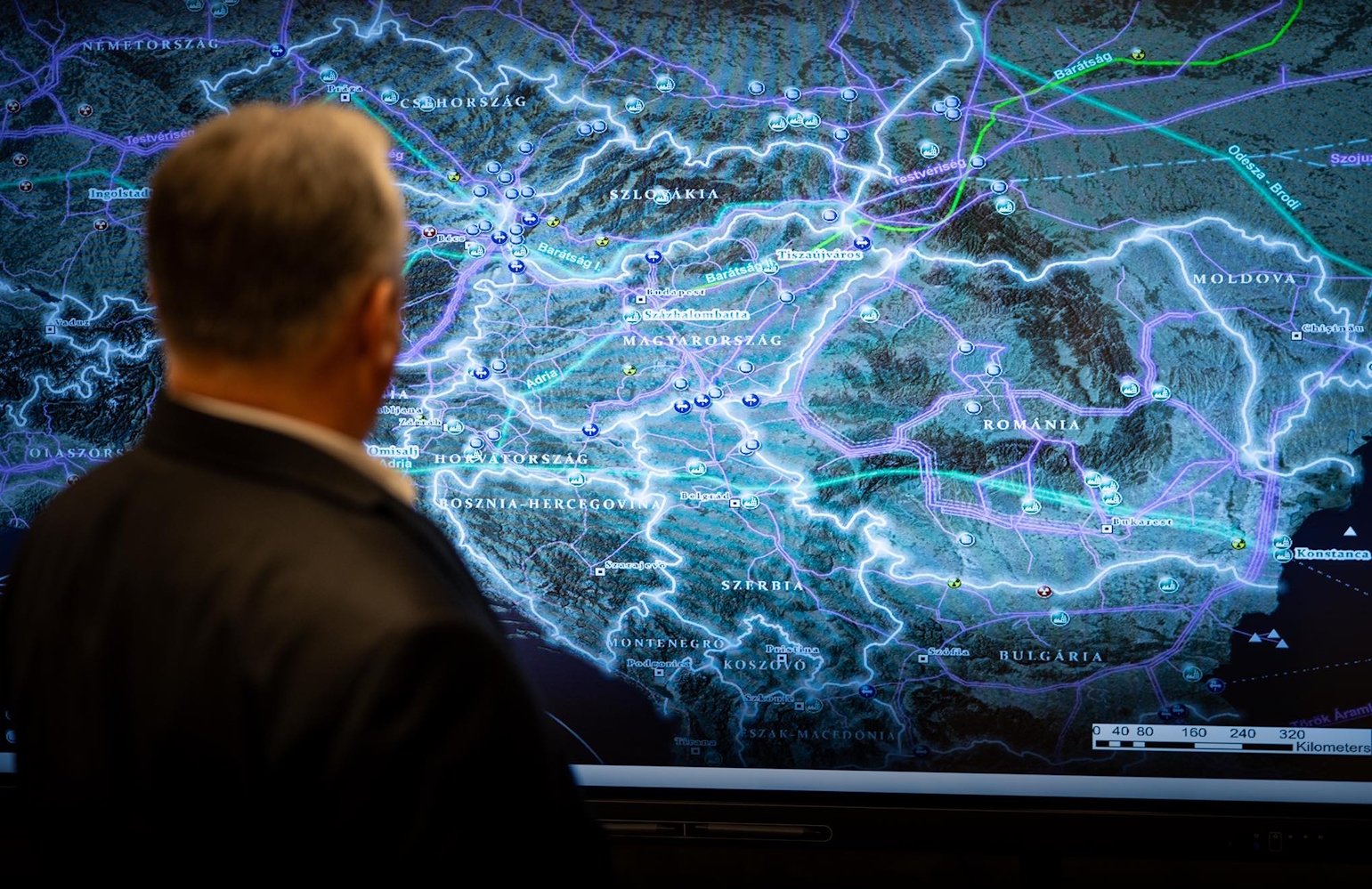 Вучич, Орбан и несостоявшийся взрыв: закулисная игра Кремля перед выборами в Венгрии