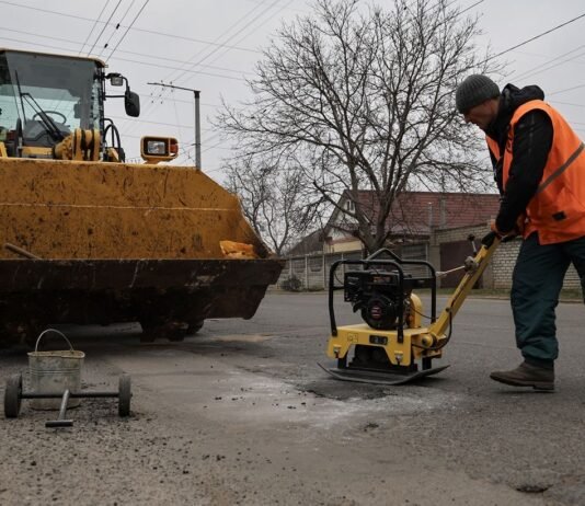В Украине до мая отремонтируют все основные дороги, — Свириденко