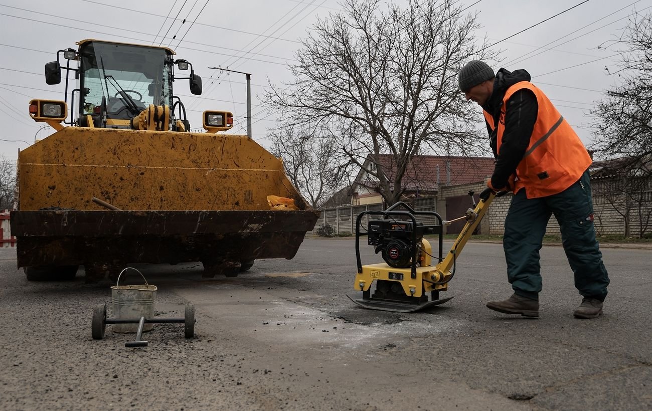 В Украине до мая отремонтируют все основные дороги, — Свириденко