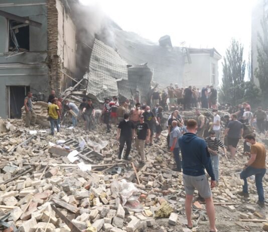 Возмездие за «Охматдет» и Грозу: Зеленский подписал санкции против виновных в ракетном терроре