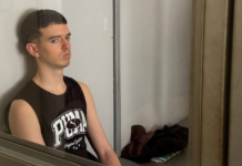 Подозреваймый в убийстве Фарион пытался совершить суицид в зале суда (видео)