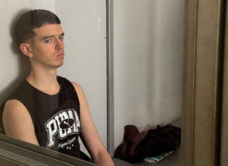 Подозреваймый в убийстве Фарион пытался совершить суицид в зале суда (видео)