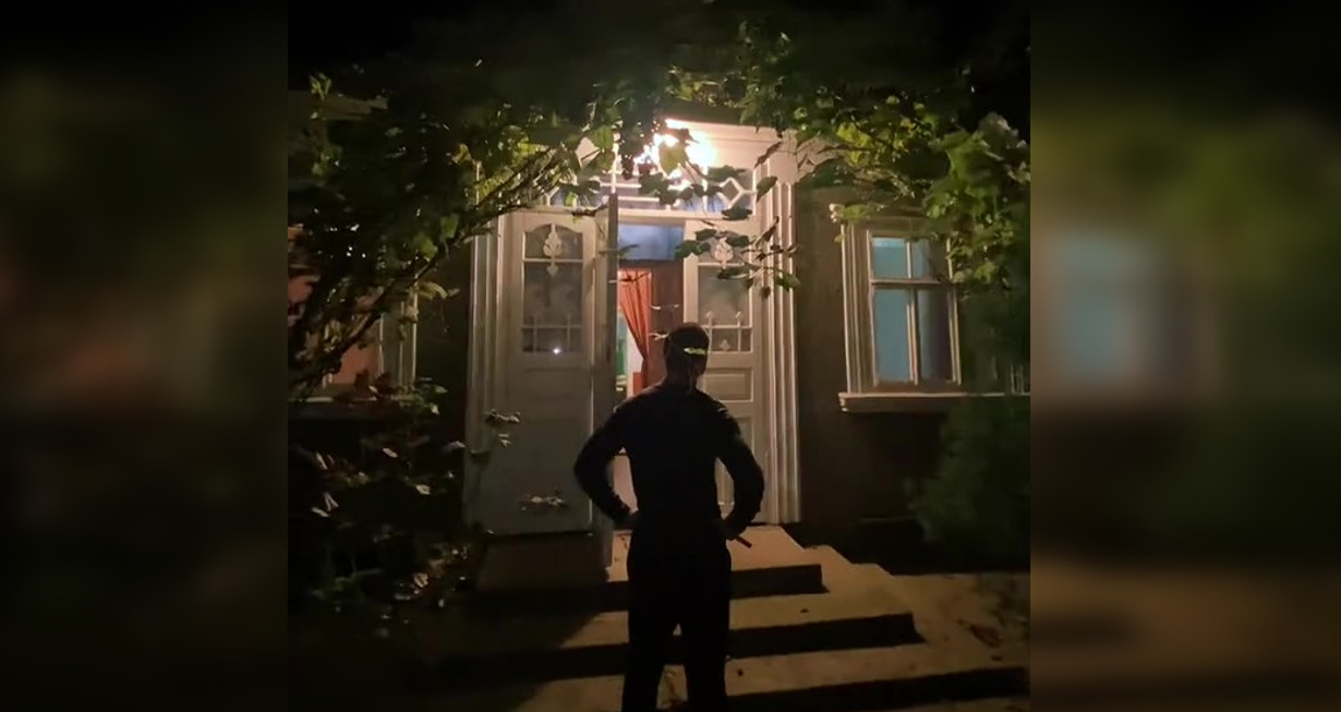 «Невероятная боль»: переселенцы — о покупке дома в селе, что обернулось трагедией