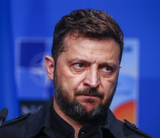 Украина выяснит у команды Трампа детали предложения РФ о «перемирии» на 9 мая, — Зеленский