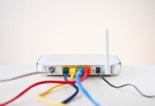 СБУ и ФБР «накрыли» шпионскую сеть: россияне взламывали Wi-Fi роутеры по всему миру