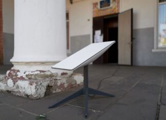 «Втемную» регистрировал «Старлинки» для врага: под Киевом разоблачили российского агента