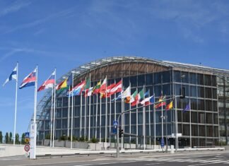 Украина получит более 600 млн евро от Евросоюза и ЕИБ