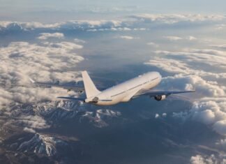 Война в Иране может ударили по авиакомпаниям Европы уже в мае