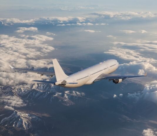 Война в Иране может ударили по авиакомпаниям Европы уже в мае