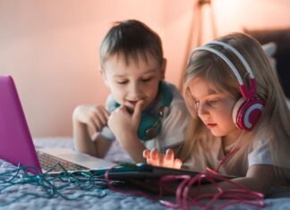 Еще одна страна ЕС ограничит доступ к соцсетям для детей