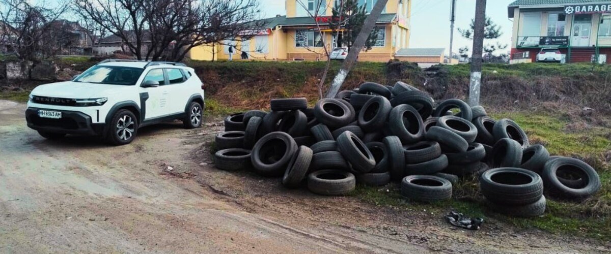 Лиман под Одессой тонул в свалке старых шин: детали