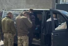 Везли по городу и избивали: всплыли детали похищения мужчины в Одессе