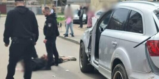 Таран, пистолет и угон: громкий инцидент среди дня в Одесской области, — ФОТО