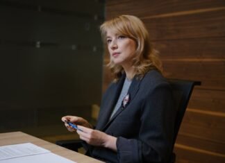 Рада поддержала возвращение конкурсов на должности госслужбы