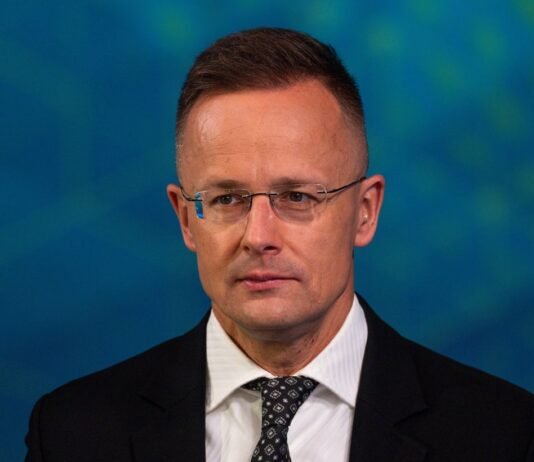 Сийярто снова обвинил Украину в «посягательстве на суверенитет» и пригрозил последствиями