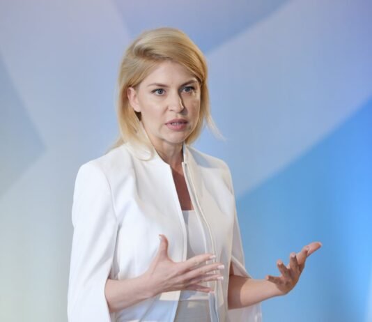 Украина призвала администрацию Трампа возобновить санкции против российской нефти