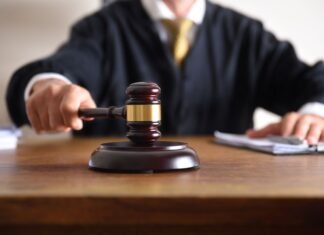 Работник ТЦК впервые получил приговор за препятствование омбудсмену