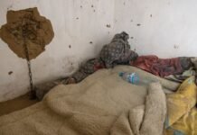 Организовывал пытки украинцев: СБУ разоблачила преступления российского генерала