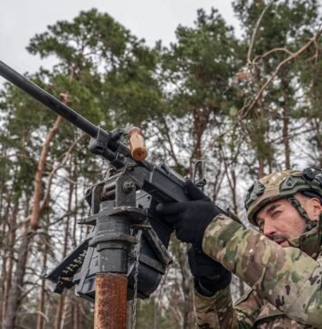 Почти два десятка прилетов и массовые сбития: как отработала ПВО по российским дронам