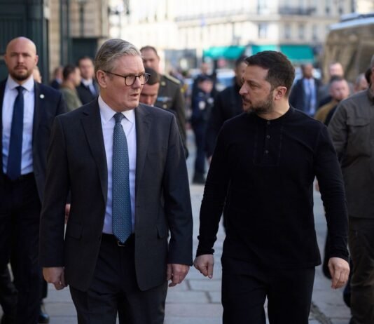 Неожиданный визит с Даунинг-стрит: коллега Стармера едет помочь Зеленскому