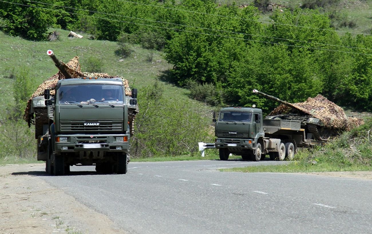 «АТЕШ» сорвал поставки оккупантов в Луганске: уничтожен военный грузовик