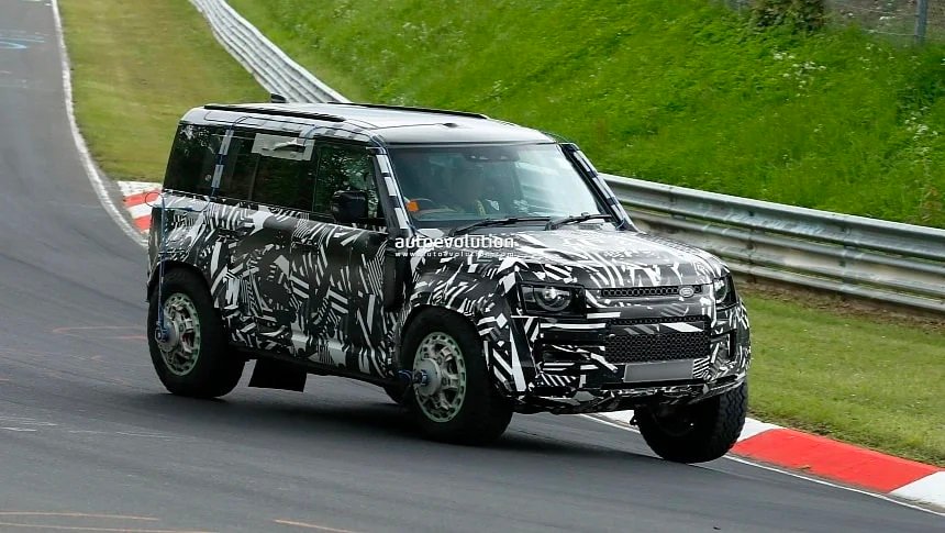 Новый Land Rover Defender засветился на тестах (фото)