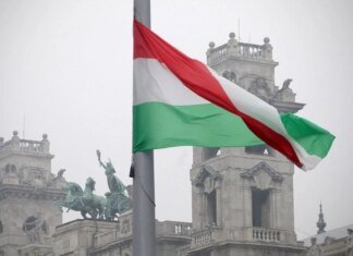 Венгрия отменила и снова ввела запрет на агроимпорт из Украины — СМИ
