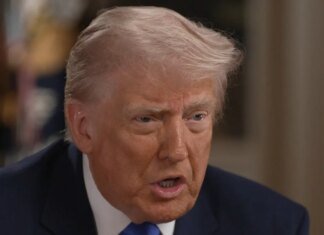 Трамп заявил, что повысит пошлины на автомобили из ЕС до 25%