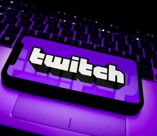 Twitch ограничил аккаунты из-за рекламы российского колледжа, связанного с производством "шахедов"