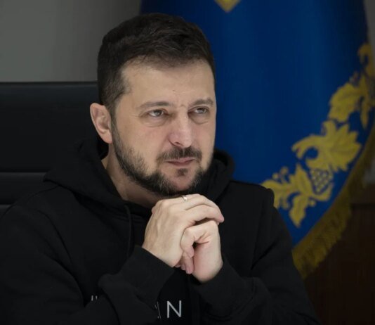 Зеленский призвал ЕС запустить пакет поддержки Украины на 90 млрд евро уже в июне