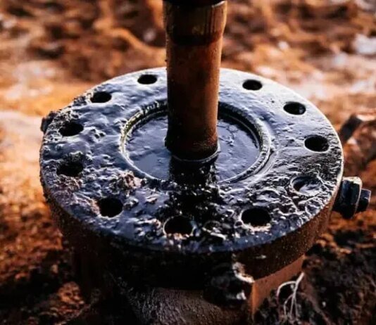 Удары Украины по НПЗ рф обвалили нефтепереработку до показателей 2009 года — ISW