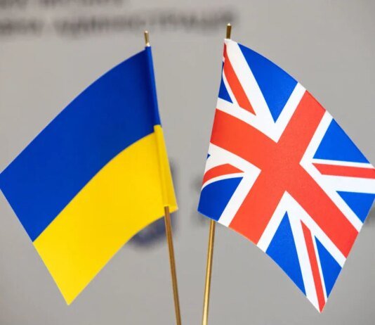 Британия планирует присоединиться к кредитной программе ЕС для Украины на 90 млрд евро