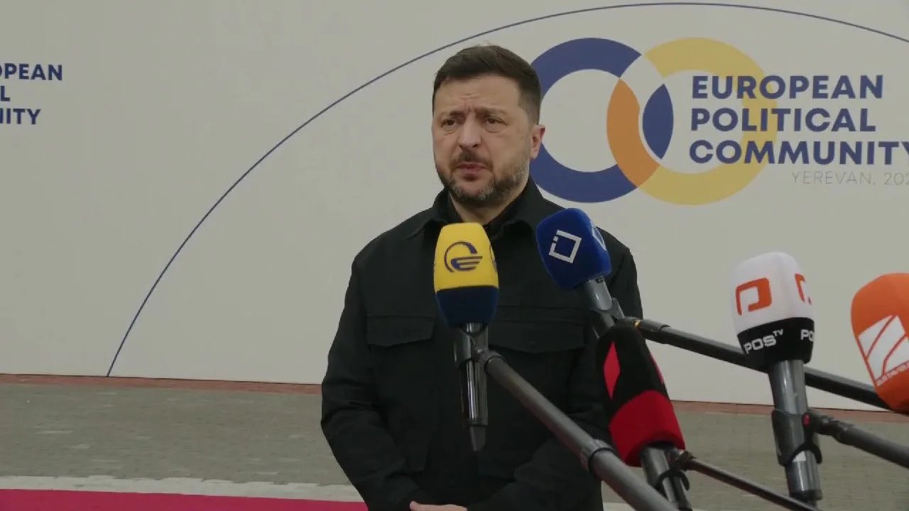 Зеленский обсудит в Ереване путь в ЕС и график выплат 90 млрд евро