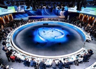 Украина презентовала в Лейпциге масштабы разрушений транспортной инфраструктуры из-за войны