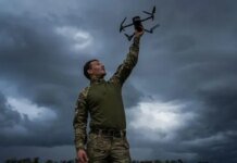 "Азов" возвращается в Мариуполь. БПЛА патрулируют дороги на 160 км вглубь к городу