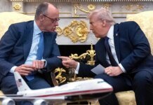 В ЕС опасаются срыва подписания торгового соглашения с США из-за конфликта Трампа с Мерцем — Bloomberg