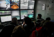 Подводные работы обнаружили сотни артефактов на самом глубоком затонувшем корабле Франции
