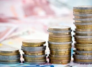 Украинцы в этом году уплатили 15,8 млрд грн земельного налога — на 14,3% больше, чем в прошлом году