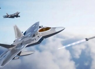 В США впервые за девять лет показали новейшую ракету AIM-260, есть ли у Украины шанс получить ее