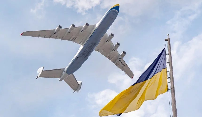 Голубое небо и желтое поле: экономист рассказал, как цвета флага Украины указывают путь послевоенного развития экономики