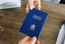 Как подтвердить страховой стаж, если в трудовой книжке нет записей