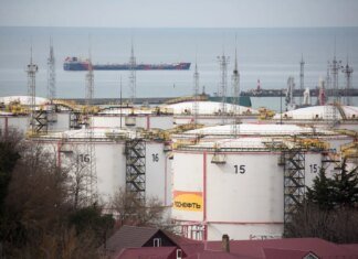 ЕС обсуждает заморозку нефтяных ограничений для россии на фоне войны с Ираном