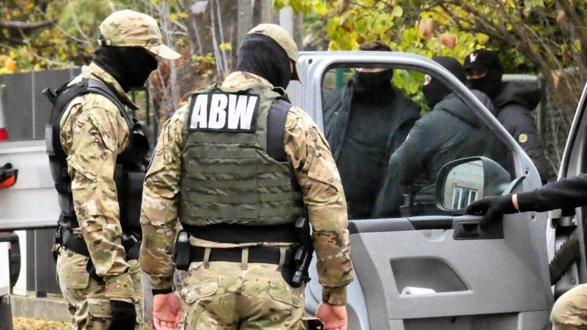 Шпионы действуют более агрессивно: СМИ рассказали, как российские агенты похищают оборонные секреты ЕС