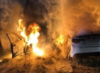 Смертельное ДТП вспыхнуло под Одессой: сгорели три авто