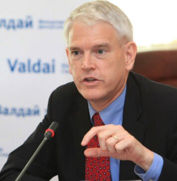 Пайфер: отказ США от посредничества в войне ничего не будет стоить Украине