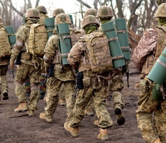 Спецконтракты для пехоты с июня: в Украине стартует реформа армии, план будет через неделю