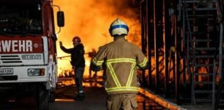 Повреждены дома, отсутствует свет и мобильные пункты помощи: Гуляев рассказал о ночной атаке на Черноморск в Одесской области, — ФОТО