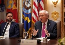 Трамп оставил Вэнсу секретное письмо на случай, если с ним «что-то случится»